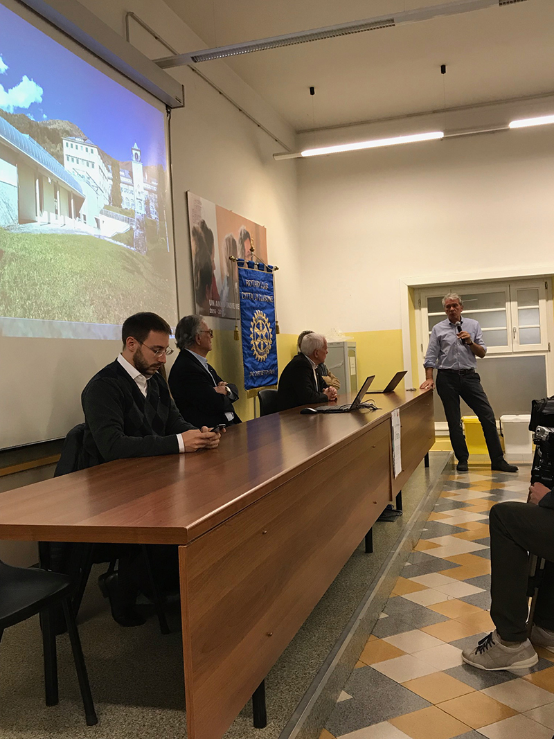 2017-11-04_Apriamo_un_RotarAct_a_Clusone_3264